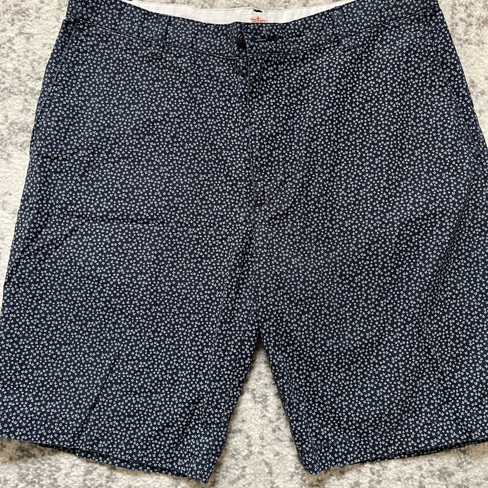 Dockers Blue Flat Front Shorts with Subtle Pattern